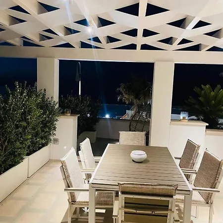 La Caletta Nyaraló *